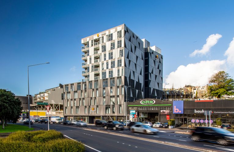 ParnellGallery_Exterior2